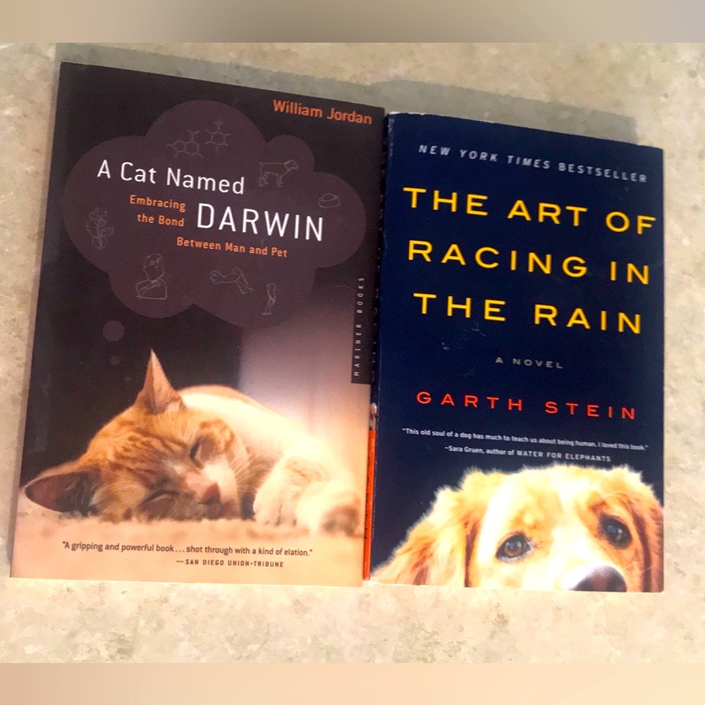 Cat/Dog Paperback books 📚
